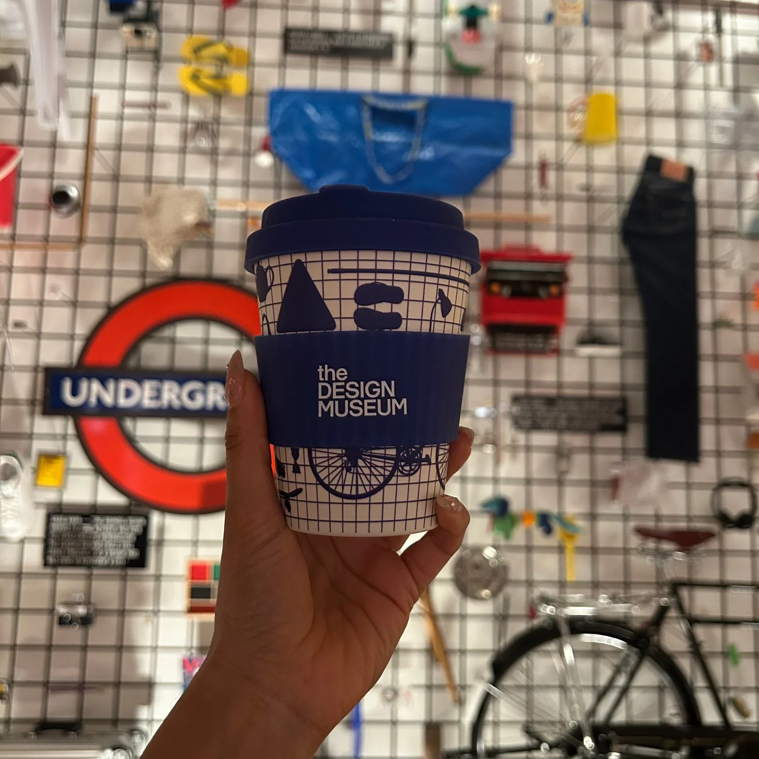 Crowdsourced Wall Blue Keep Cup - 12oz - Image 6